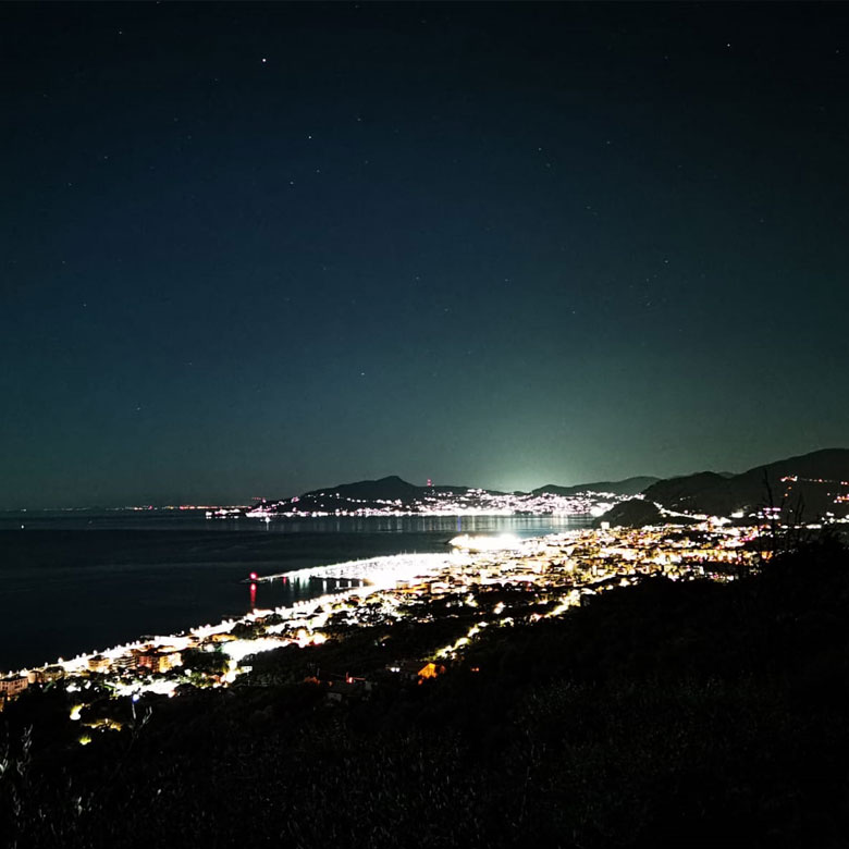 Moneglia panorama notturno